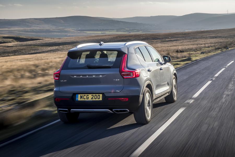  Volvo XC40 T5 Plug-in Hybrid Inscription 2002 года  (UK) (фото 14 из 40)